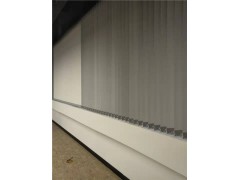 横拉百叶式纤维垂直帘图1