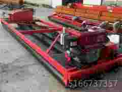 混凝土摊铺机蛟龙式摊铺机振动棒整平机水泥摊铺机图1