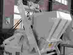 立轴混凝土搅拌机凭借强大功能优势创造自己的搅拌色彩图1