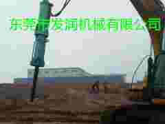 大型机载式劈裂机图1