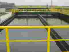 厂家直销外墙混凝土污水池喷涂聚脲防水防腐防晒耐磨涂料图1