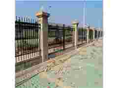 淄博电厂围墙栏杆 围墙围栏 拼装式免焊接锌钢护栏 龙桥厂图1