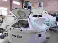 行星式混凝土搅拌机弥补了以往混合机搅拌动力不足问题图1