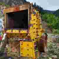 二手时产350吨砂石料石子生产线石料破碎机碎石机制沙机处理中