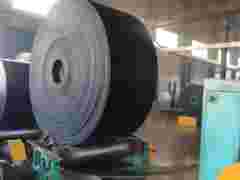 尼龙橡胶输送带    防撕裂橡胶输送带图1