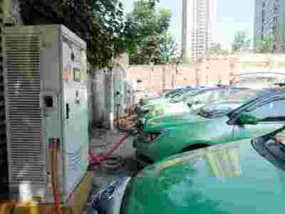 又一波商用车新规将实施，新能源商用车迈入发展“快车道”！图1