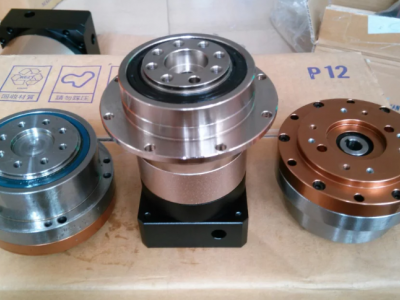 法兰盘式输出减速机图2