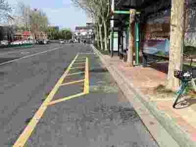 南京达尊公交站道路划线-厂区划线-南京停车场划线图1