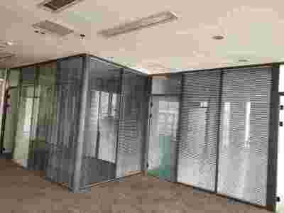 天津玻璃低隔断图2