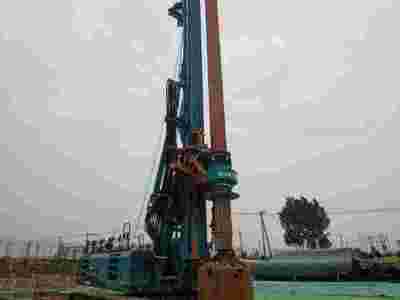 河北钻孔灌注桩打桩公司,钻孔灌注桩施工队图1