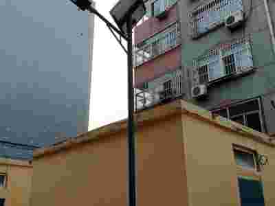 四川LED太阳能路灯 4米单臂太阳能路灯厂家图1