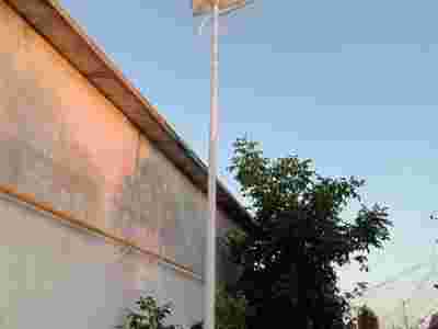 太阳能路灯厂保定农村6米单臂50瓦LED太阳能路灯图1