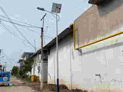 保定5米太阳能路灯LED农村太阳能路灯海螺臂灯杆图3