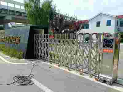 深圳福田伸缩门南园电动门园岭防火门华富道闸门鹏祥图1