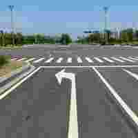 南京道路标线-白色虚线左转弯导向标线