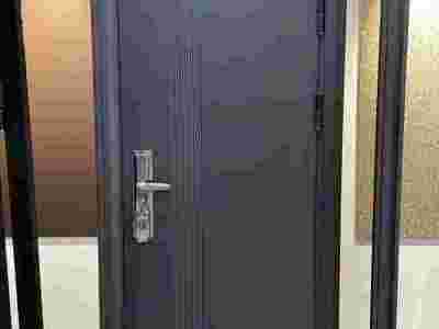 黑色防火防盗门,外包带槛防盗锁,三只羊防火防盗门图1