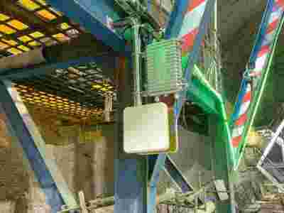 定位人员管理 UWB隧道定位系统 人员进出考勤管理 度高图1