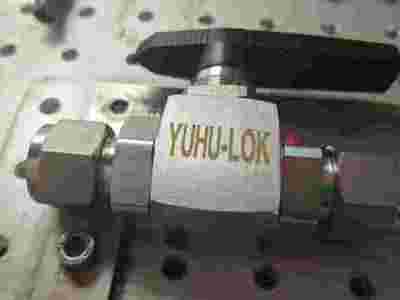 卡套三通接头图1