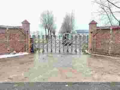 泰安迎金学校电动门使用的平行四边形图1