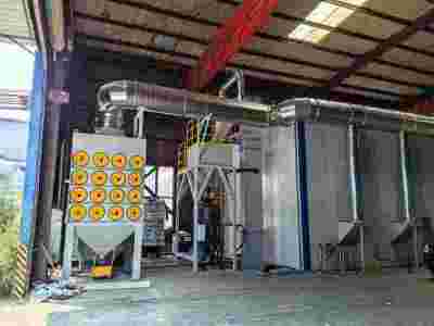 供应全自动封闭式大型工业喷砂房图2